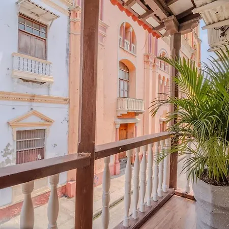 7br Walled Diamond - Rooftop Heated Jacuzzi Cartagena