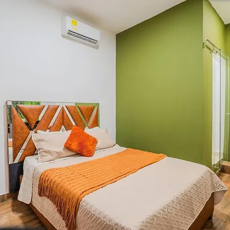 7br Walled Diamond - Rooftop Heated Jacuzzi *