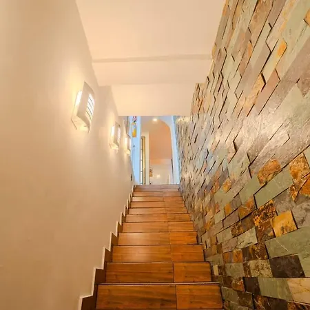 Сasa de vacaciones 7br Walled Diamond - Rooftop Heated Jacuzzi *